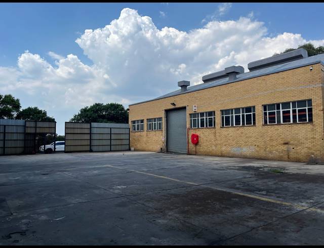 999M² WAREHOUSE TO LET IN ELANDSFONTEIN